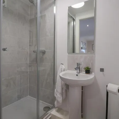 Holiday home Providence Court York